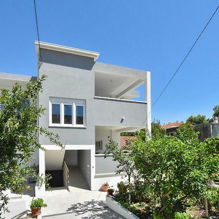 Apartmani Iva&Ante Dugi Rat Buitenkant foto